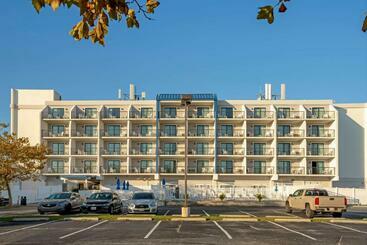 هتل Best Western Plus Ocean City