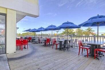 هتل Best Western Plus Ocean City
