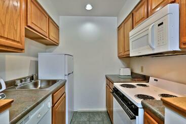 هتل Cedarbrook Queen Suite 108