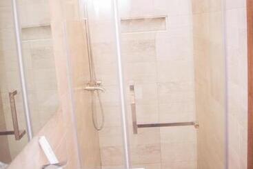 James Court Hotel & Luxury Apartments