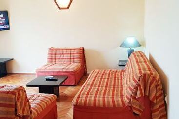 پانسیون Momo Sea View Apartments