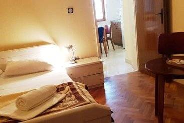پانسیون Momo Sea View Apartments