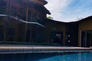 פנסיון Pousada In Bali   Maresias