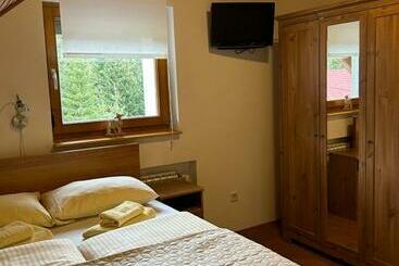 هاستل Guest House Alpha Ski Camp