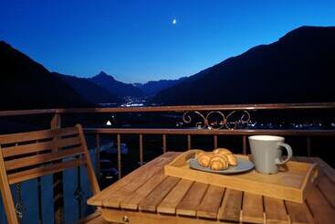 هاستل Nikolo Inn