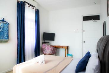 هاستل Sura Inn