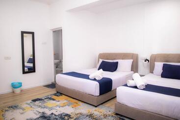 هاستل Sura Inn