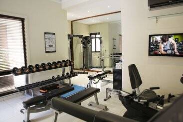 هتل Avari Xpress Multan