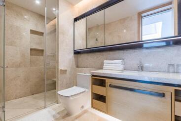 هتل Haitangbay Loosen Coast Resort Villas