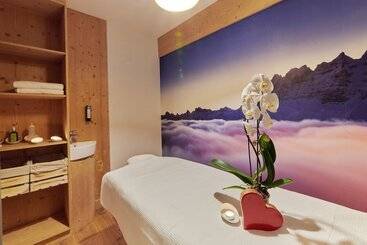 هتل Lifestyle Rooms & Suites By Beausejour