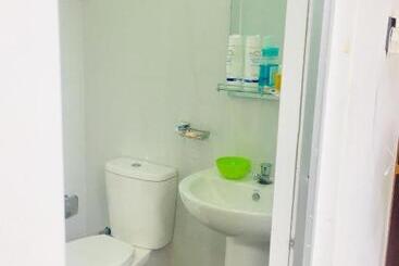 هتل Mum&dad House