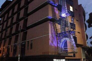 هتل Residencias Noches De París