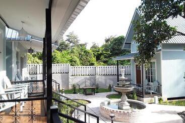 هتل Sky Cottage Bungalow