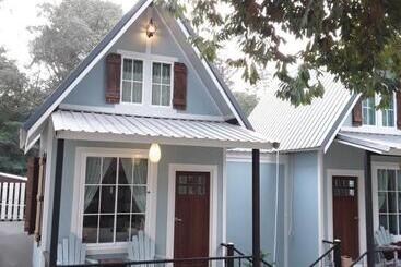 هتل Sky Cottage Bungalow