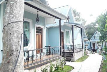هتل Sky Cottage Bungalow