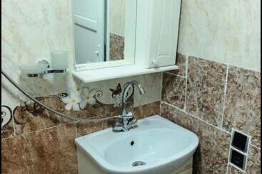 پانسیون Achela S Guesthouse