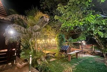 پانسیون Mondulkiri Pizza Bungalows