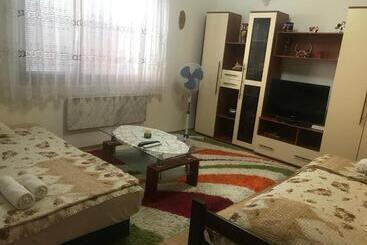 پانسیون Niš Apartman