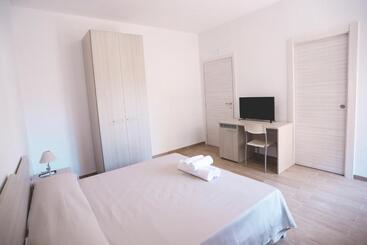 تختخواب و صبحانه Il Viaggiatore Via Rimini Serapo