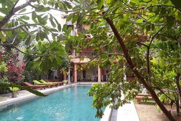 پانسیون Casa Maria