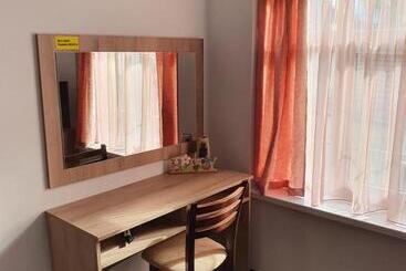 پانسیون Guest House Gurkov