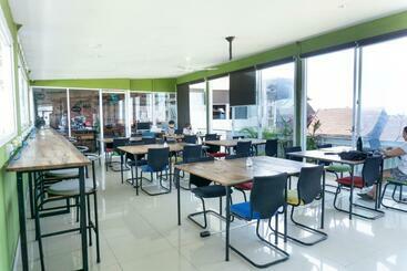 پانسیون Matra Co Working & Co Living