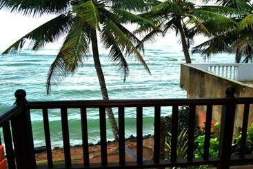 פנסיון Summer Breeze