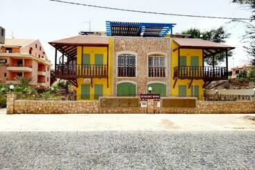 Sal Service   Beach Residence