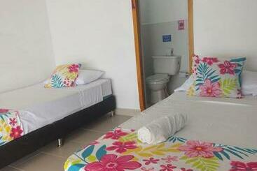 هاستل Posada Old Town Bay