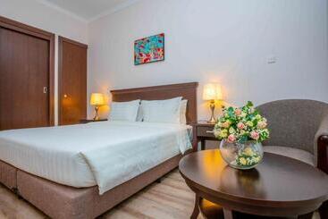 Ezdan Hotel, Residences