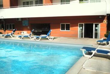 Flamingo Apartments