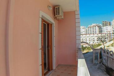 پانسیون Apartments Romario