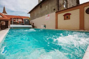 פנסיון Carolina House