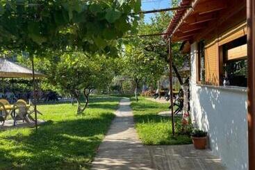 پانسیون Guest House Luiza