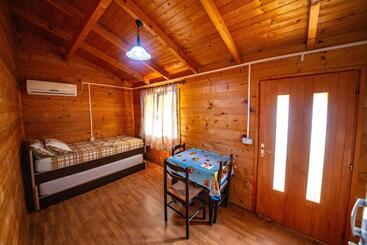پانسیون Guest House Luiza