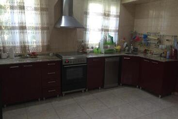 پانسیون Guest House Nadejda