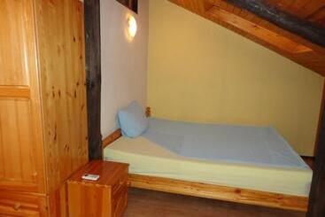 پانسیون Guest House The House