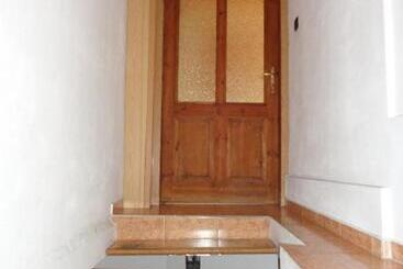 پانسیون Guest House The House