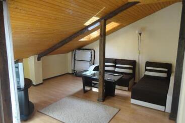 پانسیون Guest House The House