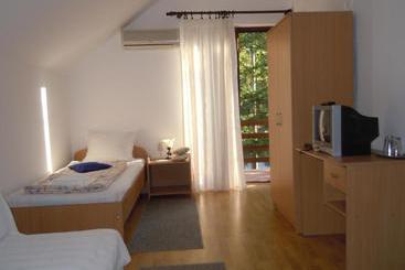 پانسیون Apartmani Sobe Biljana