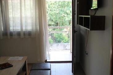 پانسیون Guesthouse Ušće