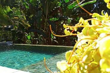 پانسیون Haleiwa Chalés E Suítes   A Guest House Do Prumirim