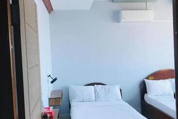 پانسیون Kampongbay Makeng Ii Guesthouse