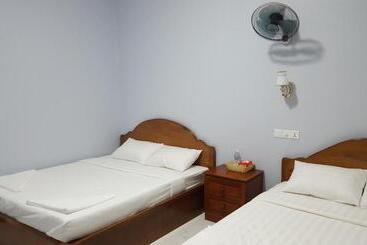 پانسیون Kampongbay Makeng Ii Guesthouse