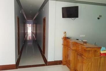 پانسیون Kampongbay Makeng Ii Guesthouse