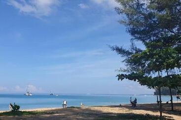 پانسیون Naiyang Seaview Place Resort