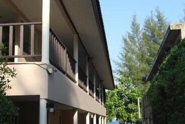 پانسیون Naiyang Seaview Place Resort
