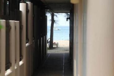پانسیون Naiyang Seaview Place Resort