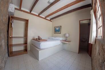 پانسیون Paradise Project Hostal