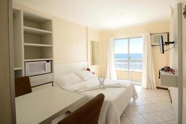 膳宿费 Pousada Vila Del Mare   Frente Praia